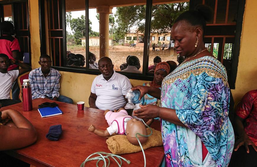 Attività di training con simulatori pediatrici in Sierra Leone 
